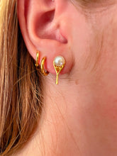 Load image into Gallery viewer, The Golden Rally Set (Necklace and Earrings)