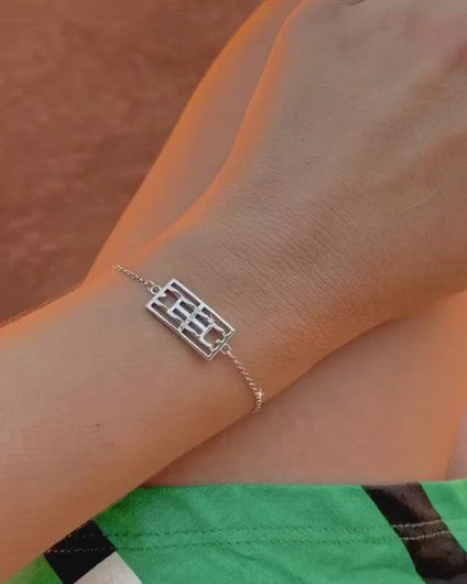 Queen of the Court bracelet for tennis players